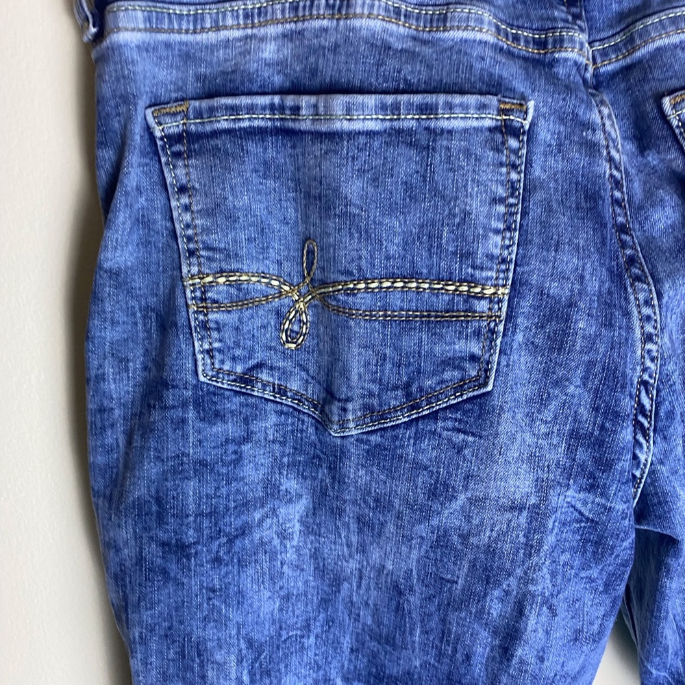 Denizen women Levi Skinny distressed stone wash jeans sz 11/w30. - Picture 6 of 8